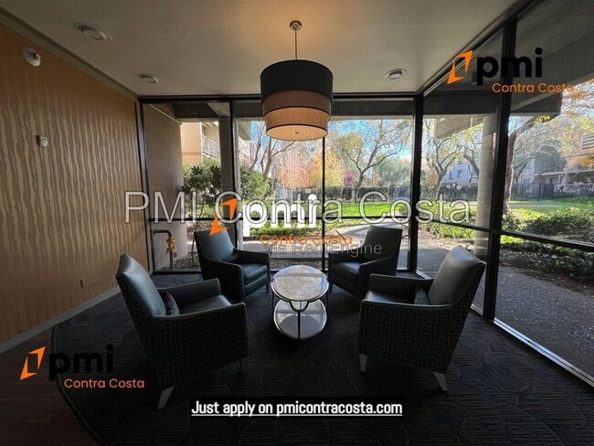 Building Photo - 460 N Civic Dr