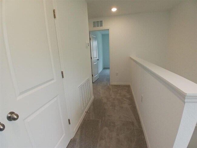 Building Photo - 1826 Fan Palm Dr