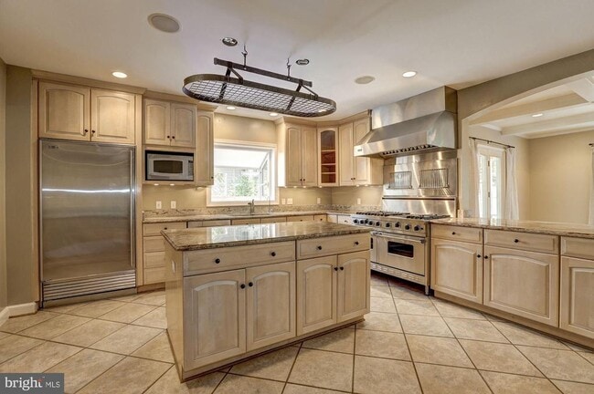 Building Photo - 5119 Manning Dr