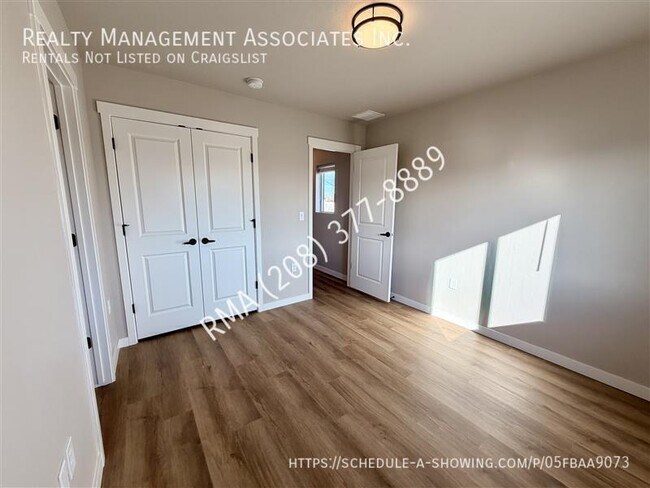 Building Photo - 13809 W Audra Ln