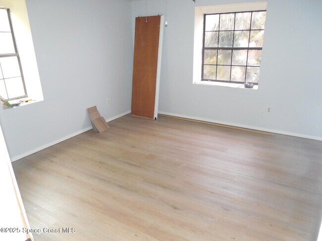 Building Photo - 345 Ocean View Ln