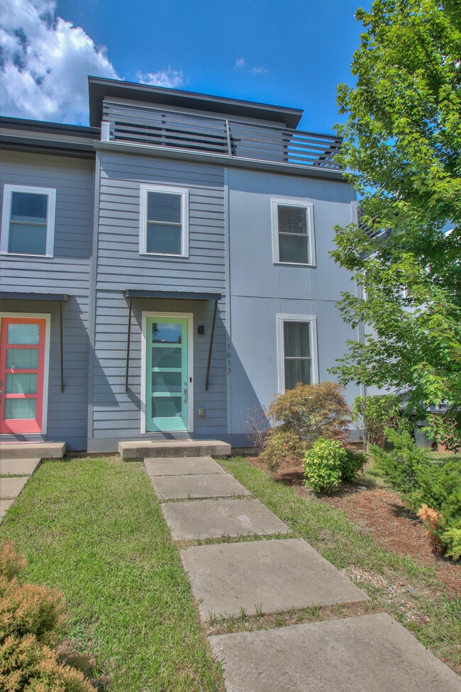 Building Photo - 1617 Straightway Ave