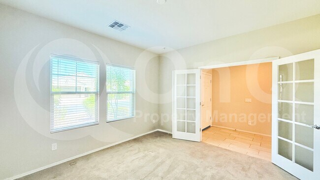Building Photo - 6613 W Sonoma Way