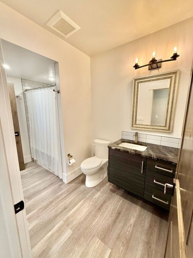 Building Photo - Luxury Golf Retreat in Berthoud with Breat...