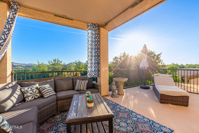 Building Photo - 20475 E Palomino Dr