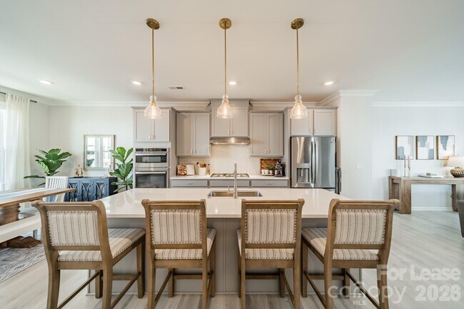 Building Photo - 4040 Hidden Oaks Dr