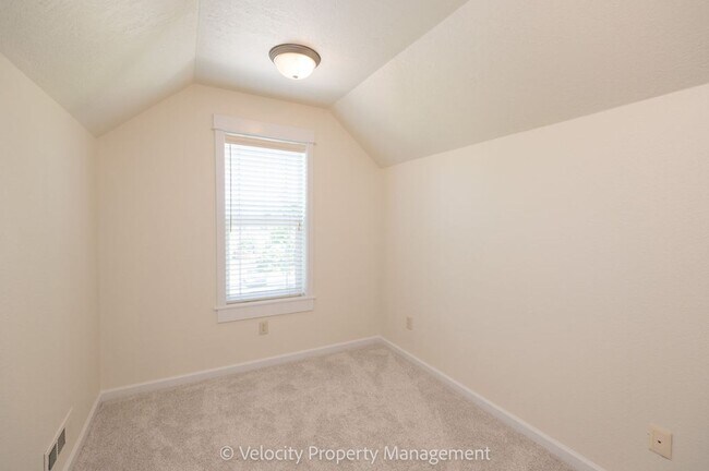 Building Photo - Beautiful Craftsman Home in Yardley Estates!