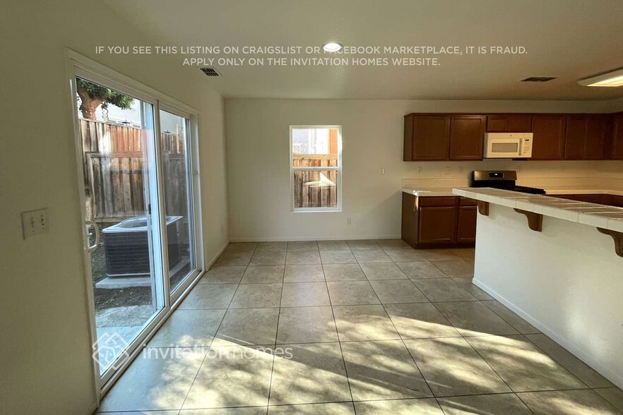 Building Photo - 382 Craftsman Dr