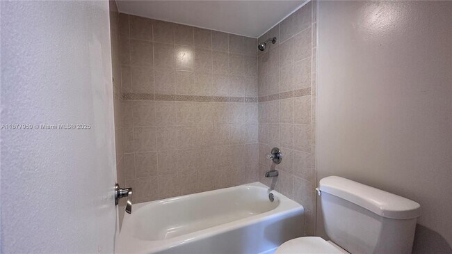 Building Photo - 7665 SW 106th Ave