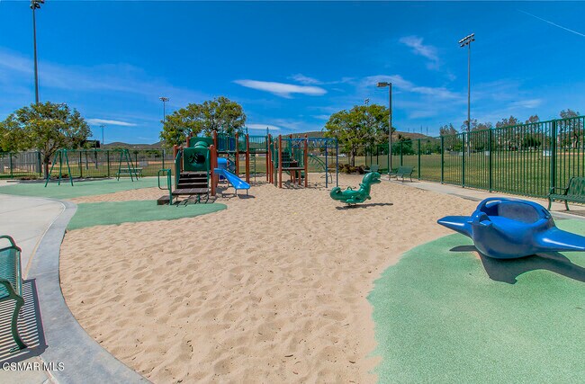 Building Photo - 4948 Via Coronado