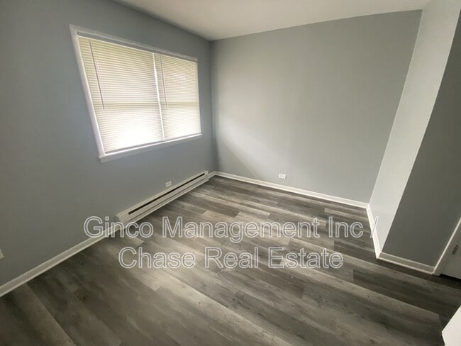Building Photo - 29837 IL-50