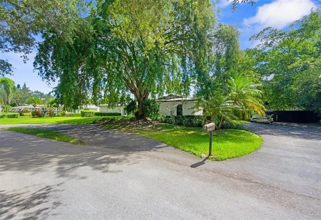 Building Photo - 8330 SW 171st St