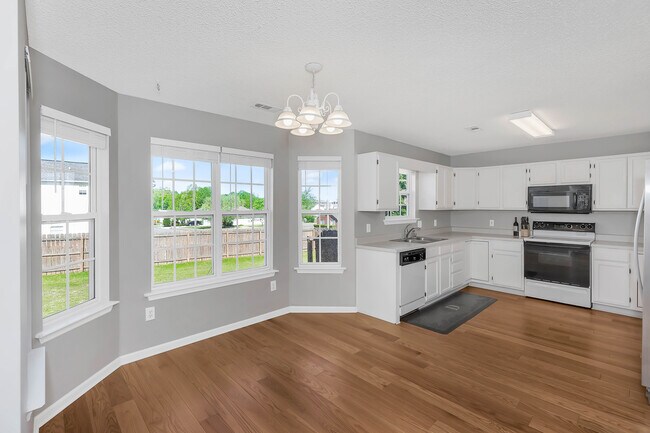 Building Photo - 5981 Vinemont Dr NW