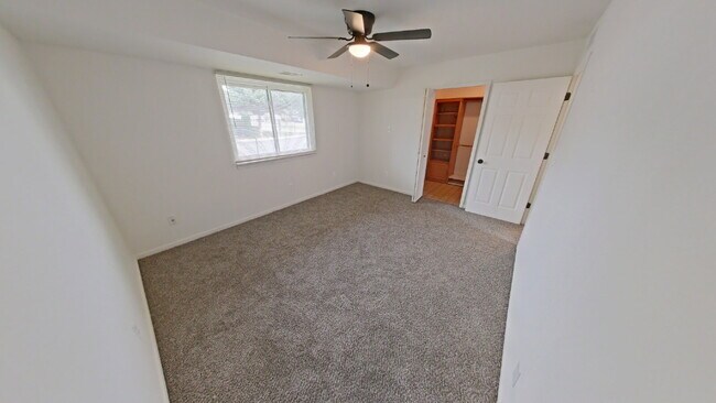 Building Photo - 39481 Harrison Bay Ct