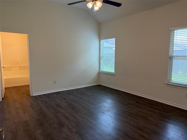Building Photo - 2237 Diamond Dr