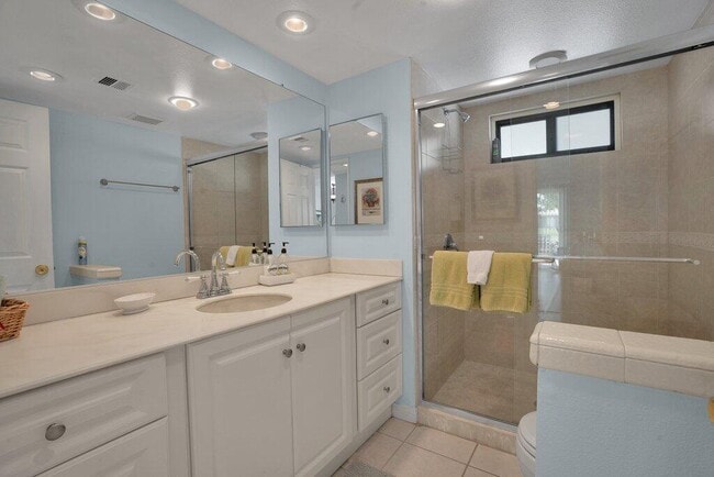 Building Photo - 40678 Inverness Way