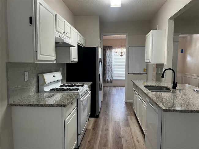 Building Photo - 5454 Medlock Corners Dr