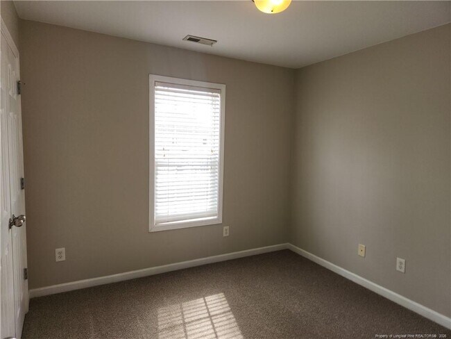 Building Photo - 2148 Yellowbrick Rd