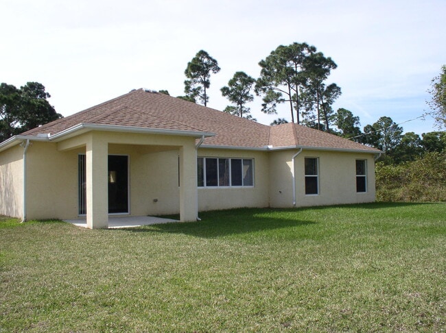 Building Photo - 3691 SW Margela St