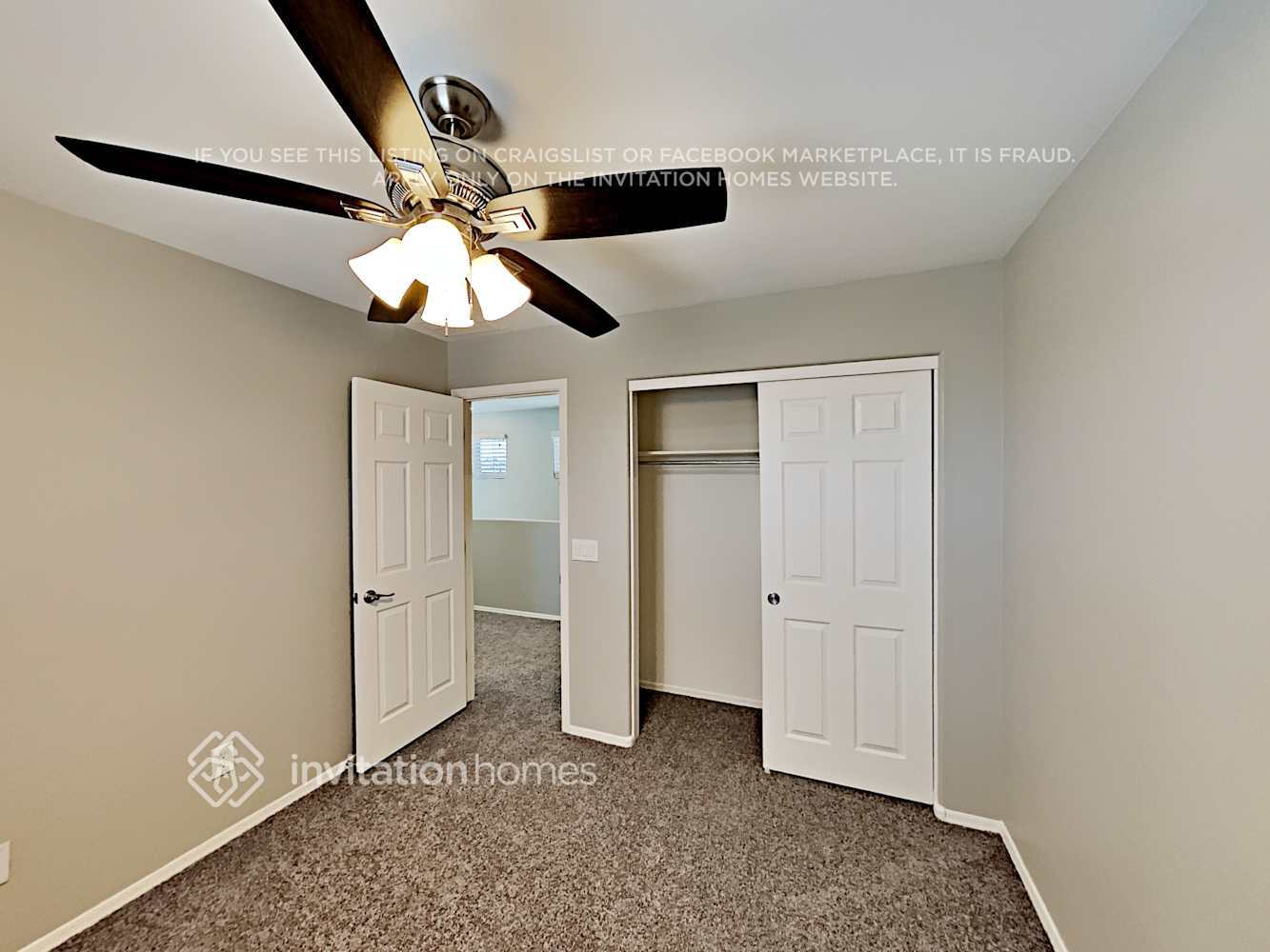 Building Photo - 252 N Sandal