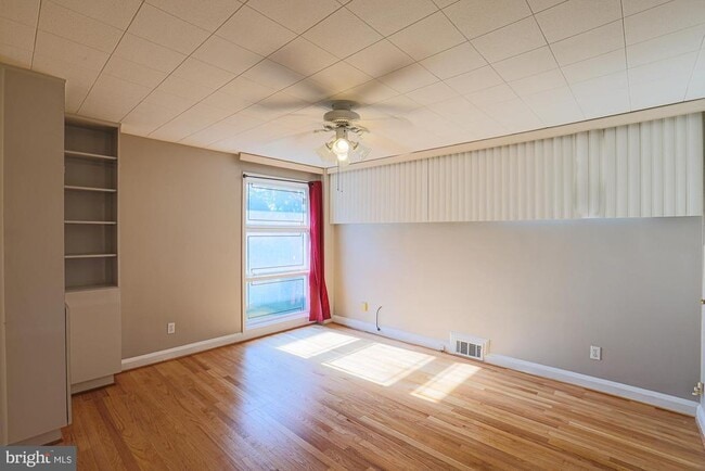 Building Photo - 3219 Northbrook Rd