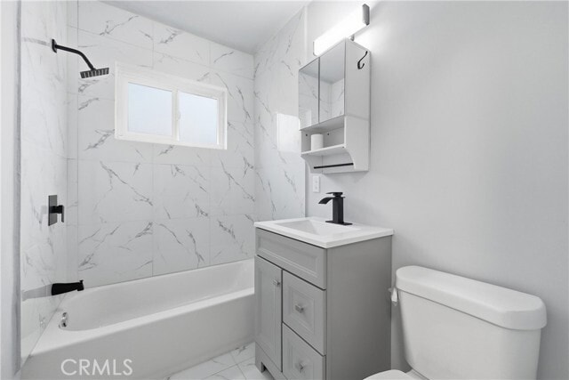 Building Photo - 554 N Currier St