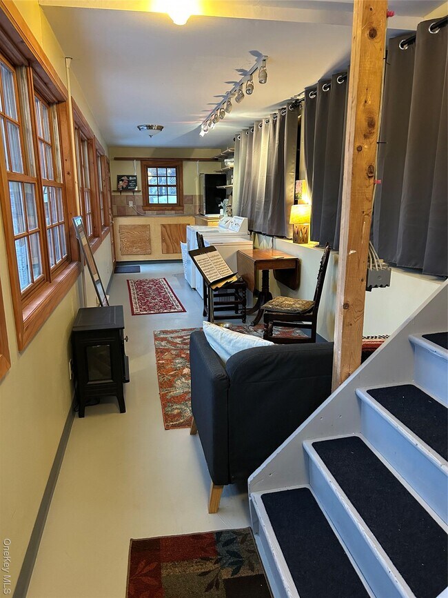 Building Photo - 186 Taylor Rd