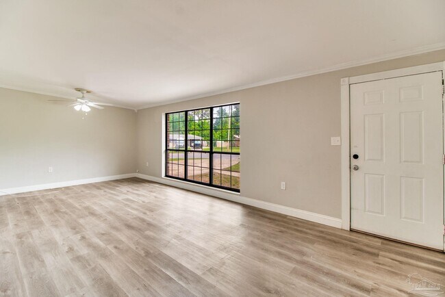 Building Photo - 3711 Tom Ln Dr
