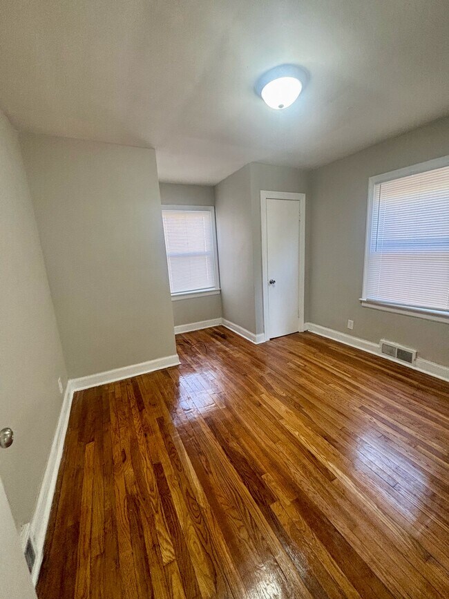 Building Photo - 328 Cecil Ave