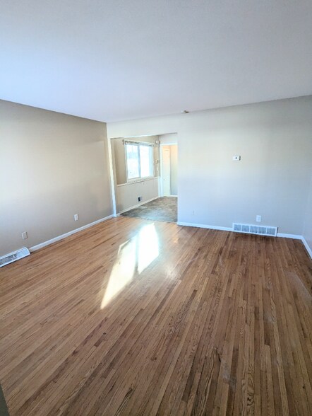 Building Photo - 2309 Glenwood Ave