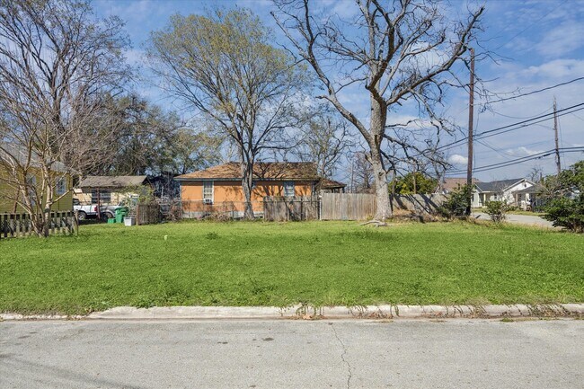 Building Photo - 1115 Bigelow St