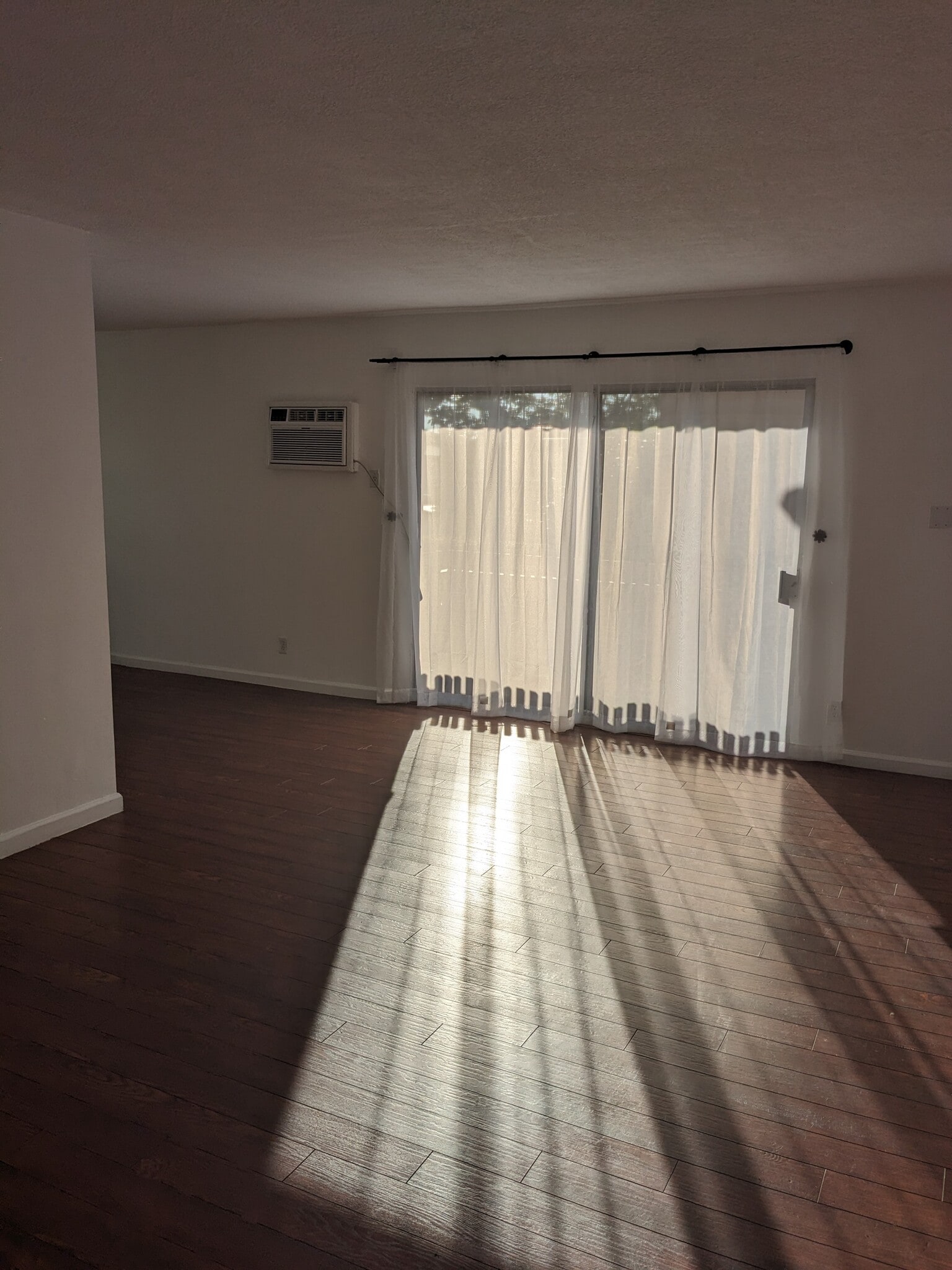 Building Photo - 3813 Huron Ave