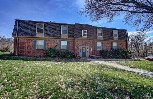 Building Photo - Countryshire Apartments