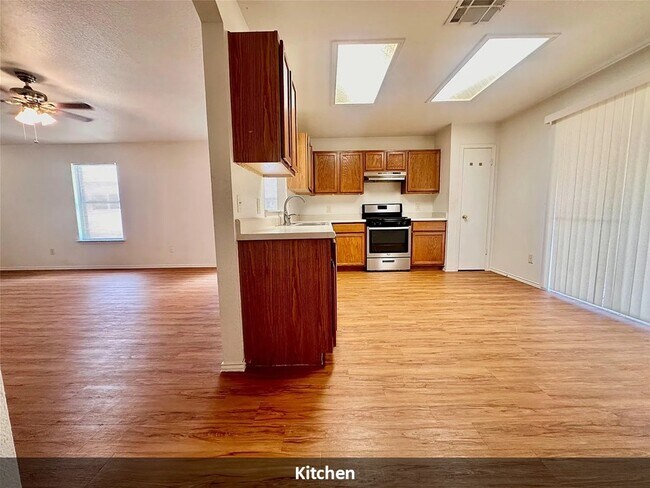 Building Photo - 17204 Ardisia Dr