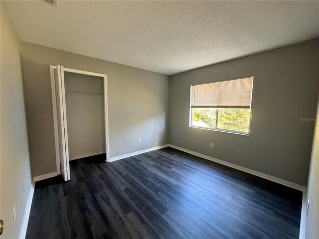 Building Photo - 11701 Brenford Crest Dr