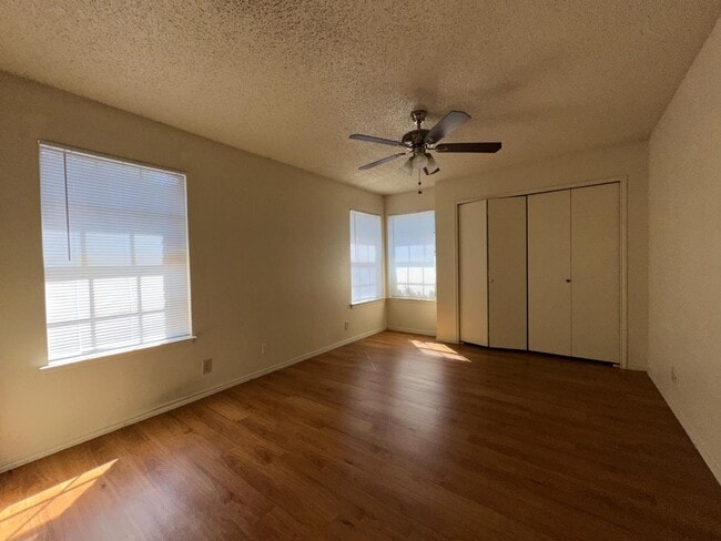 Building Photo - 9933 Ardash Ln