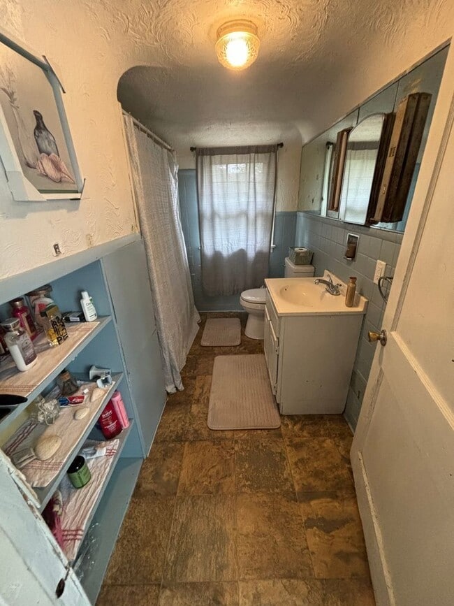 Building Photo - Cozy Home for Lease!