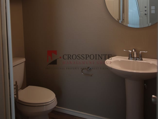 Building Photo - Tour Today: 2 Bedroom Town house for Rent in Lindale!