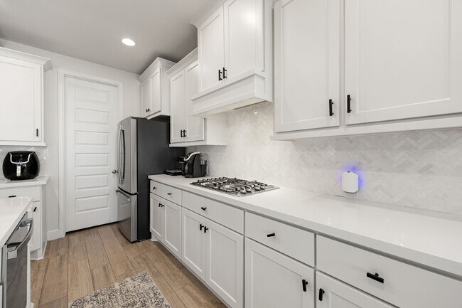 Building Photo - 20923 Carriage Harness Wy