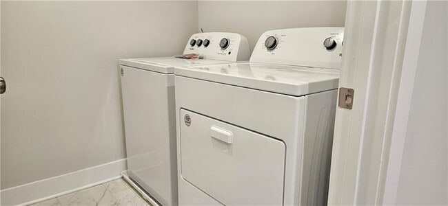 Building Photo - 1727 Prospect Wy