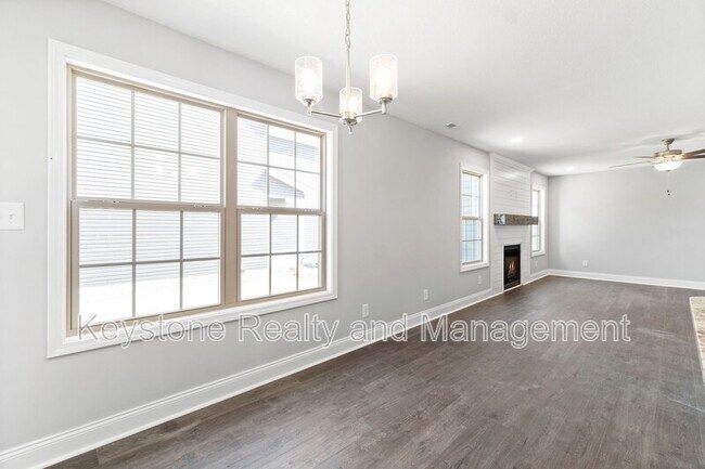 Building Photo - 1093 Winesap Rd