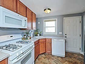 Building Photo - 55 Wyllis Ave