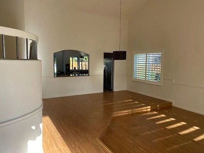 Building Photo - 711 Oak Burl Ln