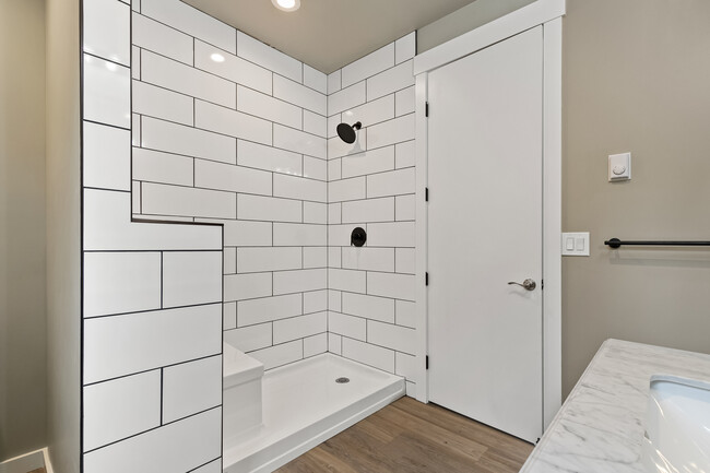 Master Shower - 1563 Mt Baker Hwy