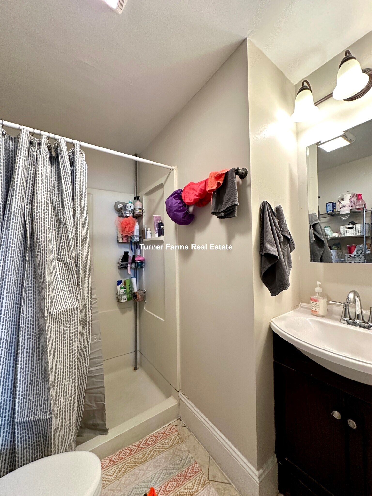 Building Photo - 717 Parker St