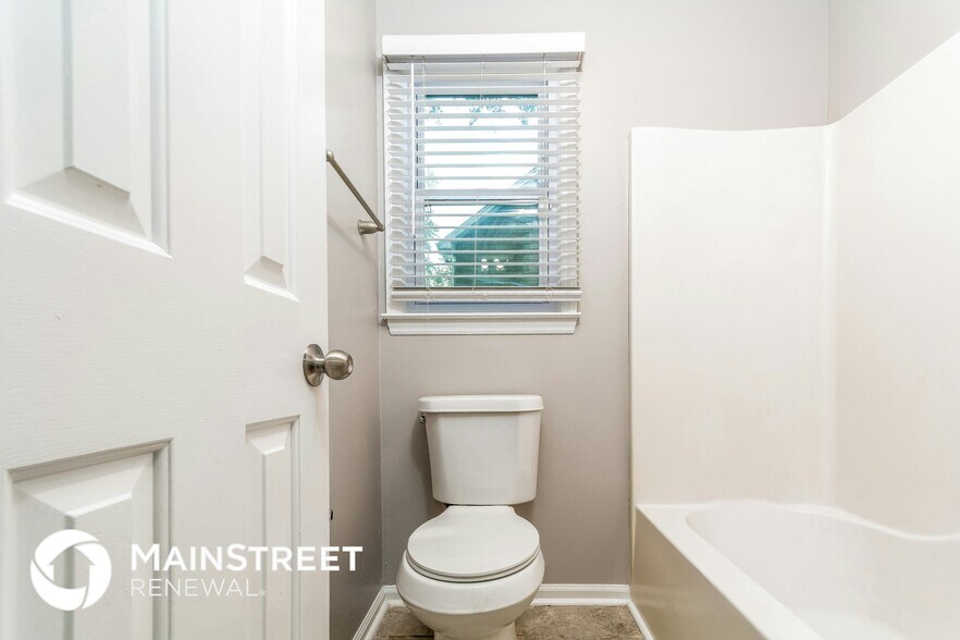 Building Photo - 405 Hunters Ridge Dr