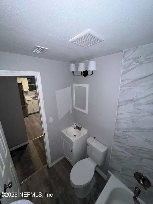 Building Photo - 1412 US-1