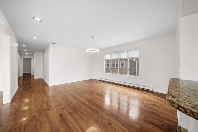 Building Photo - 9 Sterling Pl