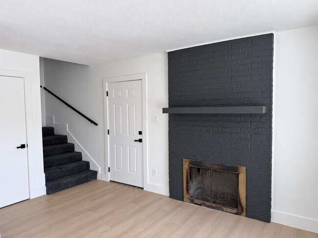 Building Photo - 2904 Sweeney Ln