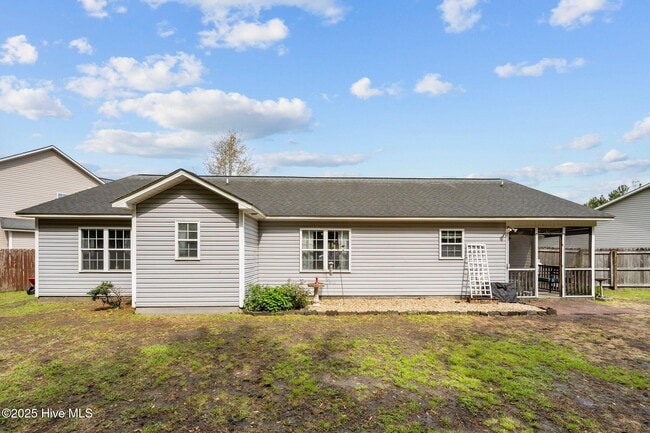 Building Photo - 1006 Hollyfield Ct